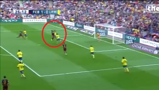 VIDEO: Suarez bật cao đánh đầu tung lưới Las Palmas