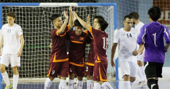 ĐT Futsal Việt Nam tiếp tục giành chiến thắng trên đất TBN