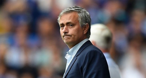 Chelsea thông báo chính thức về tương lai của HLV Mourinho