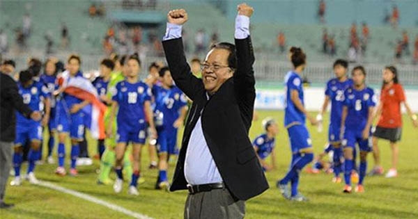 Bóng đá Thái Lan nhận cú sốc trước trận gặp Việt Nam