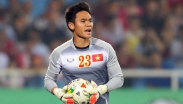 VIDEO: Nguyên Mạnh - cầu thủ hiếm hoi của Việt Nam chơi tốt trước Thái Lan