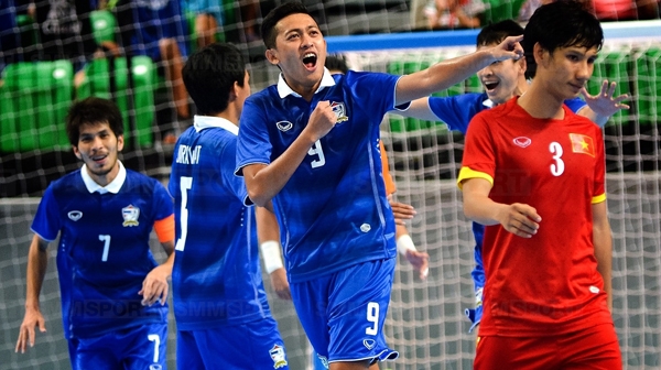 HLV Futsal Việt Nam hài lòng dù thua Thái Lan