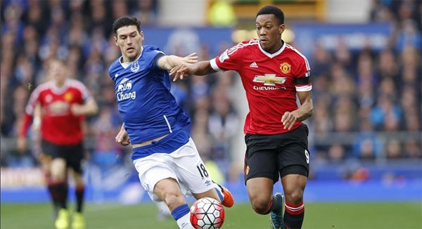 VIDEO: Pha độc diễn ấn tượng của Anthony Martial trước hàng phòng ngự Everton