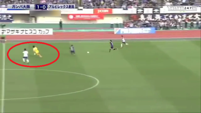 VIDEO: Thủ môn J-League bị 'trừng phạt' vì dâng lên như Manuel Neuer