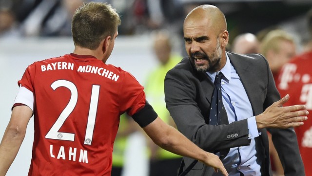 Bayern mất kiểm soát tương lai của HLV Guardiola