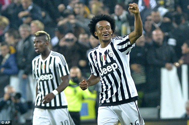 Video bàn thắng: Juventus 2-1 Torino (Vòng 11 Serie A)