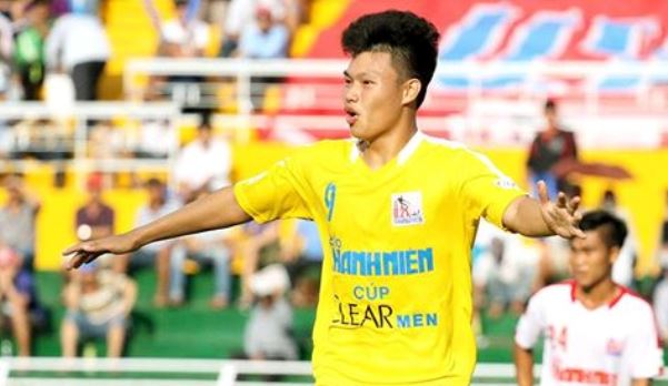 VIDEO: Tiền đạo Phạm Văn Thành - Ngôi sao xuất sắc tại giải U21 Quốc gia