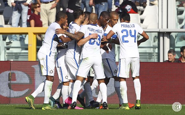 Video bàn thắng: Torino 0-1 Inter Milan (Vòng 12 Serie A)