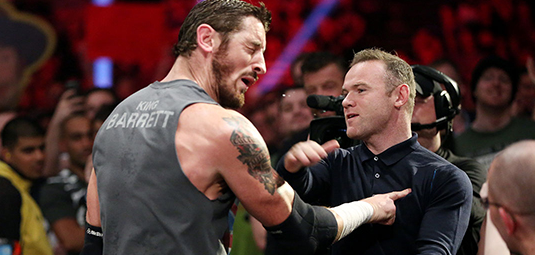 VIDEO: Võ sỹ WWE bị Rooney bạt tai vì khiêu khích