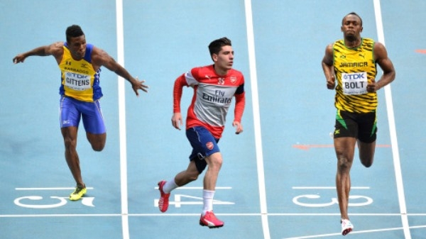 VIDEO: Hector Bellerin, cầu thủ chạy 40m nhanh hơn cả Usain Bolt