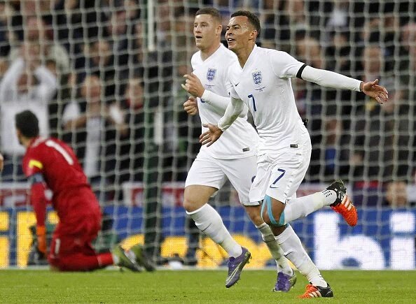 Highlights Anh 2-0 Pháp: Rooney tỏa sáng!
