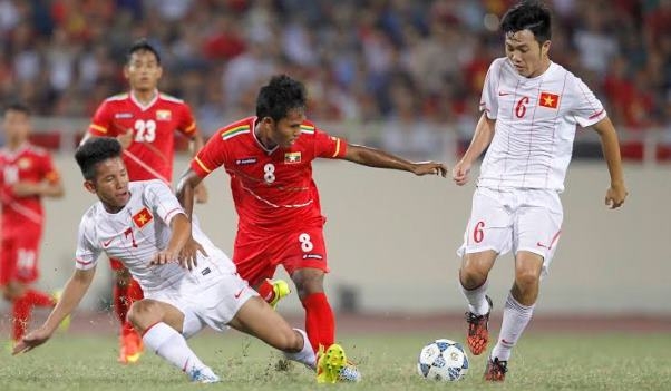 VIDEO: Xem lại màn đôi công mãn nhãn giữa lứa cầu thủ Công Phượng và Myanmar