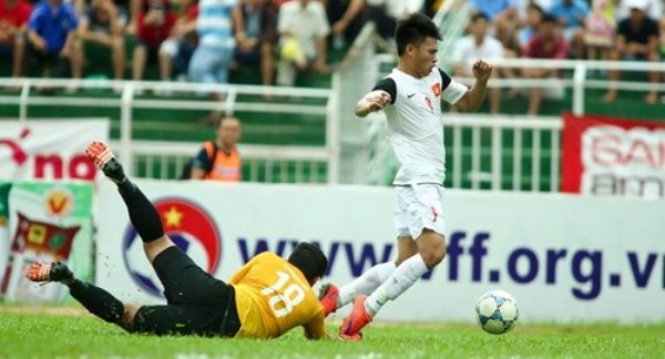 VIDEO: Điểm yếu dễ thấy của các cầu thủ U21 Việt Nam
