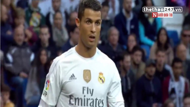 VIDEO: Tình huống sút bóng hạ gục 2 cầu thủ đối phương của Ronaldo