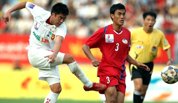 VIDEO: Lee Nguyễn tỏa sáng ở V-League thời mới nổi