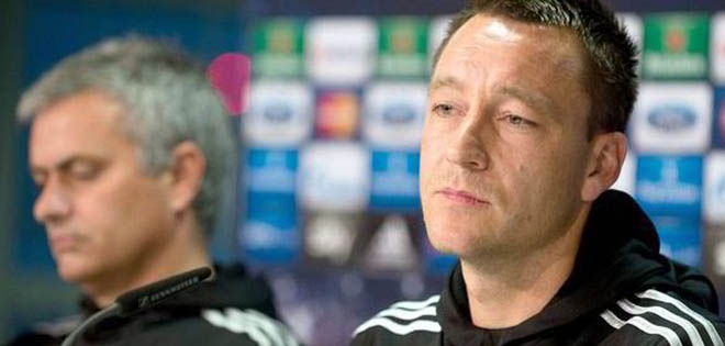 Terry lên tiếng về tin đồn 'đâm sau lưng' Mourinho