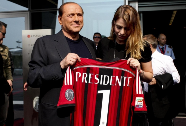 Ông chủ của AC Milan thất vọng toàn tập