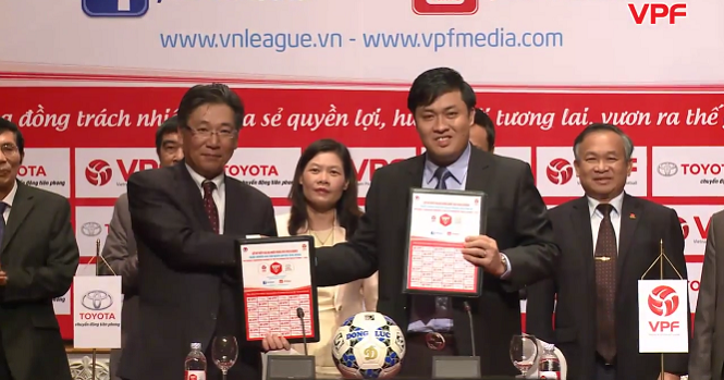 Ký kết tài trợ V-League 2016: Nhà vô địch nhận 3 tỷ đồng