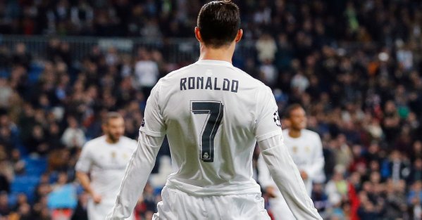Highlights Real Madrid 3-1 Real Sociedad: Show diễn của Ronaldo!