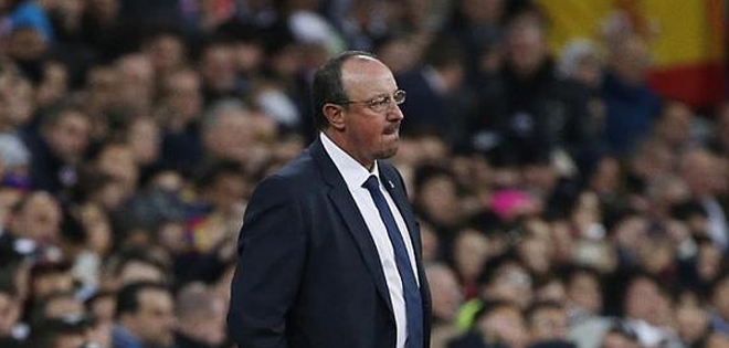 Tiết lộ: Real Madrid giấu Benitez chuyện sa thải
