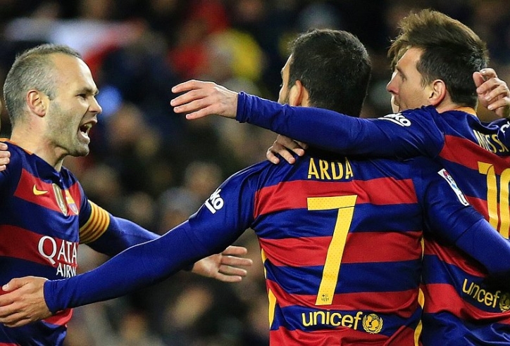 VIDEO: Adra Turan ra mắt ấn tượng, Barca như 'hổ mọc thêm cánh'