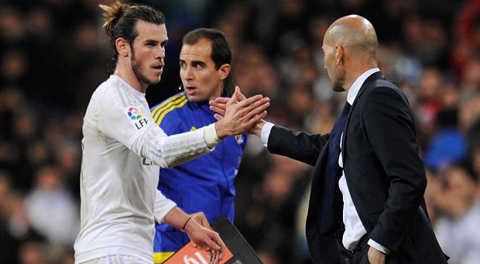 Bale rực sáng, Real dễ dàng đè bẹp Deportivo