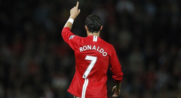 C.Ronaldo tiết lộ lý do khoác áo số 7 tại Man Utd