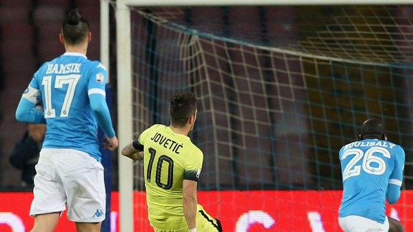 Video bàn thắng: Napoli 0-2 Inter (Coppa Italia)
