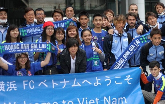 VIDEO: Buổi tập luyện của Tuấn Anh cùng CLB Yokohama tại Việt Nam