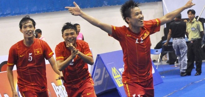 ĐT futsal Việt Nam đá giao hữu với Malaysia