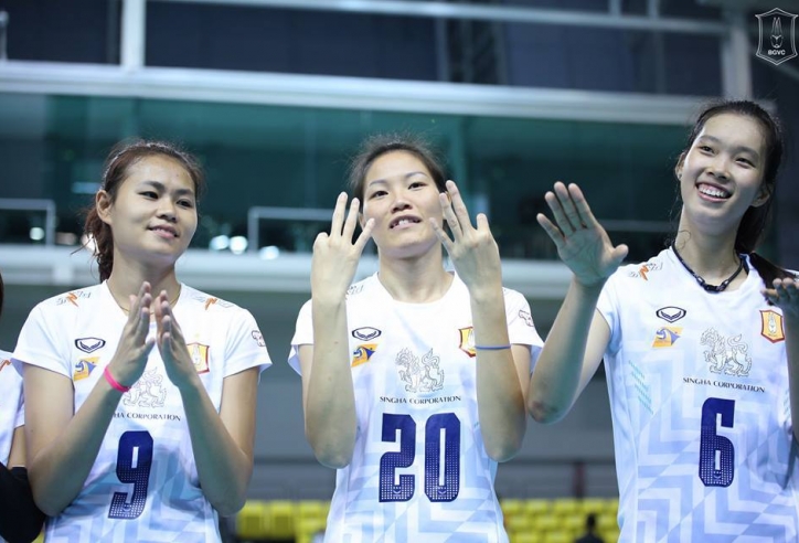 VIDEO: Ngọc Hoa - Thanh Thúy tỏa sáng ở giải bóng chuyền Thái Lan