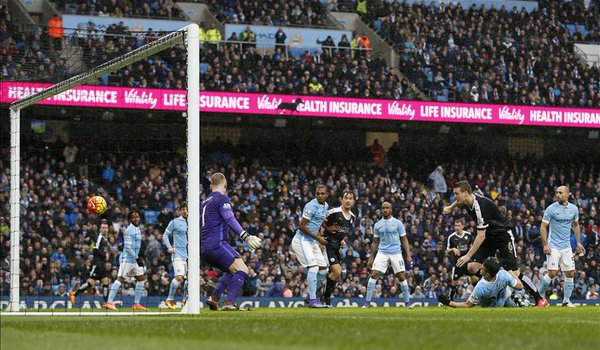 VIDEO: Leicester mở tỷ số trước Man City ngay phút thứ 3