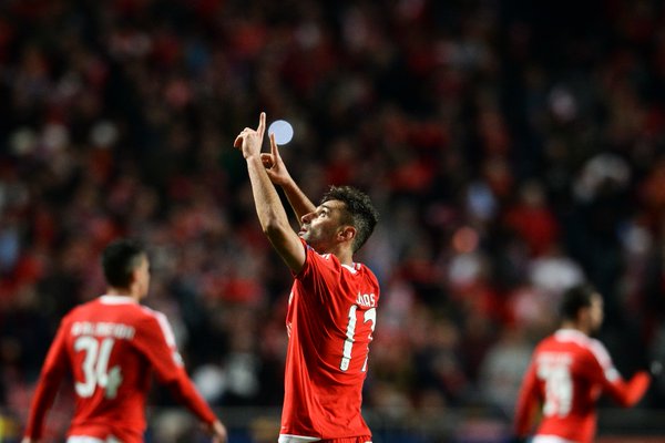 Video bàn thắng: Benfica 1-0 Zenit (Vòng 1/8 Champions League)