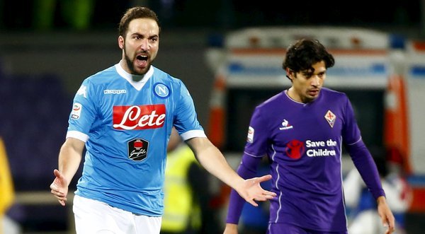 Video bàn thắng: Fiorentina 1-1 Napoli (Vòng 27 Serie A)