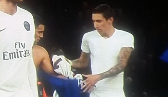 VIDEO: Hành động khiến CĐV Chelsea phẫn nộ của Hazard và Di Maria