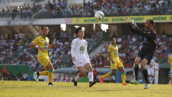 Video bàn thắng: Đồng Tháp 2-1 HAGL (Vòng 4 V-League 2016)