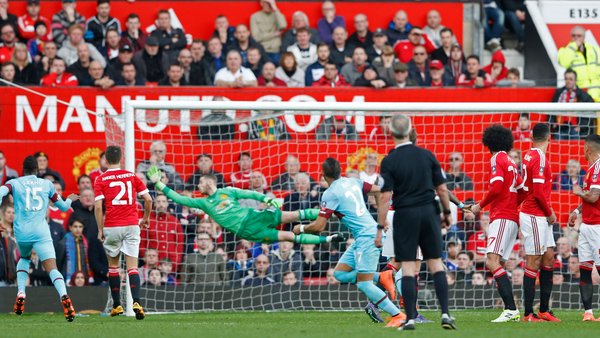 VIDEO: Lý do Scholes chỉ trích De Gea ở bàn thua trước West Ham