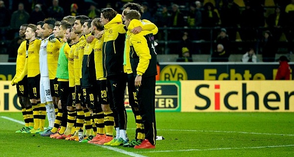 Fan cuồng tử vong vì Dortmund tại vòng 26 Bundesliga