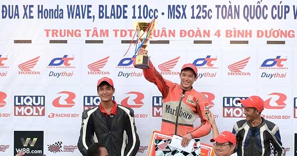 Honda Việt Nam đẩy mạnh đua xe thể thao trong năm 2016