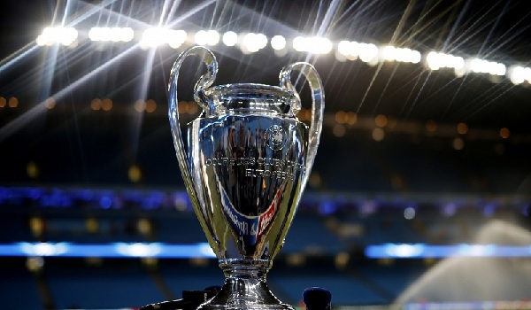 UEFA tính thay đổi thể thức thi đấu Champions League
