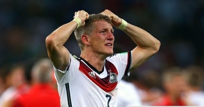 Schweinsteiger nghỉ hết mùa, nhiều khả năng bỏ lỡ Euro 2016