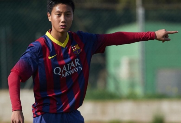 VIDEO: Messi Hàn Quốc sút phạt đẳng cấp trong màu áo U17 Barca