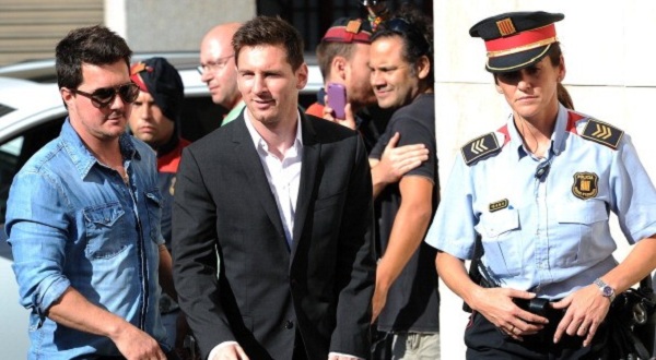 Lionel Messi gặp rắc rối với các cáo buộc trốn thuế mới