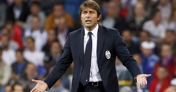 Vừa ký kết với Chelsea, HLV Conte dính ngay scandal chấn động