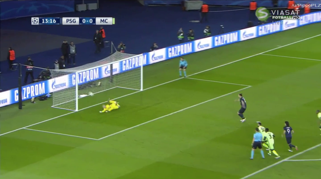 VIDEO: Joe Hart xuất thần cản phá cú sút penalty của Ibrahimovic