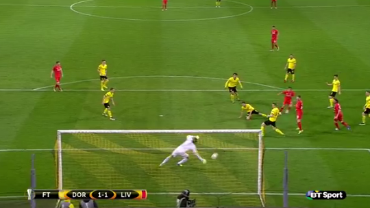 VIDEO: 32 giây, Weidenfeller 3 lần cứu thua xuất thần trước Liverpool