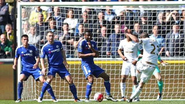 Video bàn thắng: Swansea City 1-0 Chelsea (Vòng 33 - Ngoại hạng Anh)