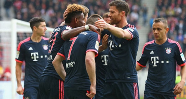 Stuttgart 1-3 Bayern Munich: Hùm xám tiến gần đến ngôi vô địch