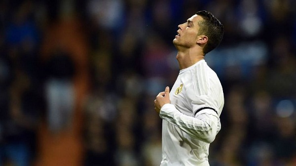 Ronaldo tự ý rời sân khi trận đấu chưa kết thúc