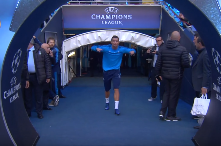 VIDEO: Cầu thủ Real Madrid tập luyện trước thềm đại chiến với Man City